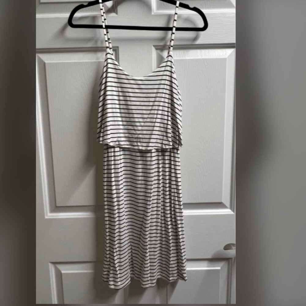 Gap women’s stretchy cotton dress white black stripes size XL near new